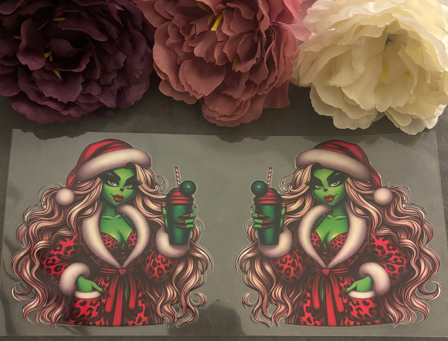 550ml Glass or plastic cup - Girl Grinch