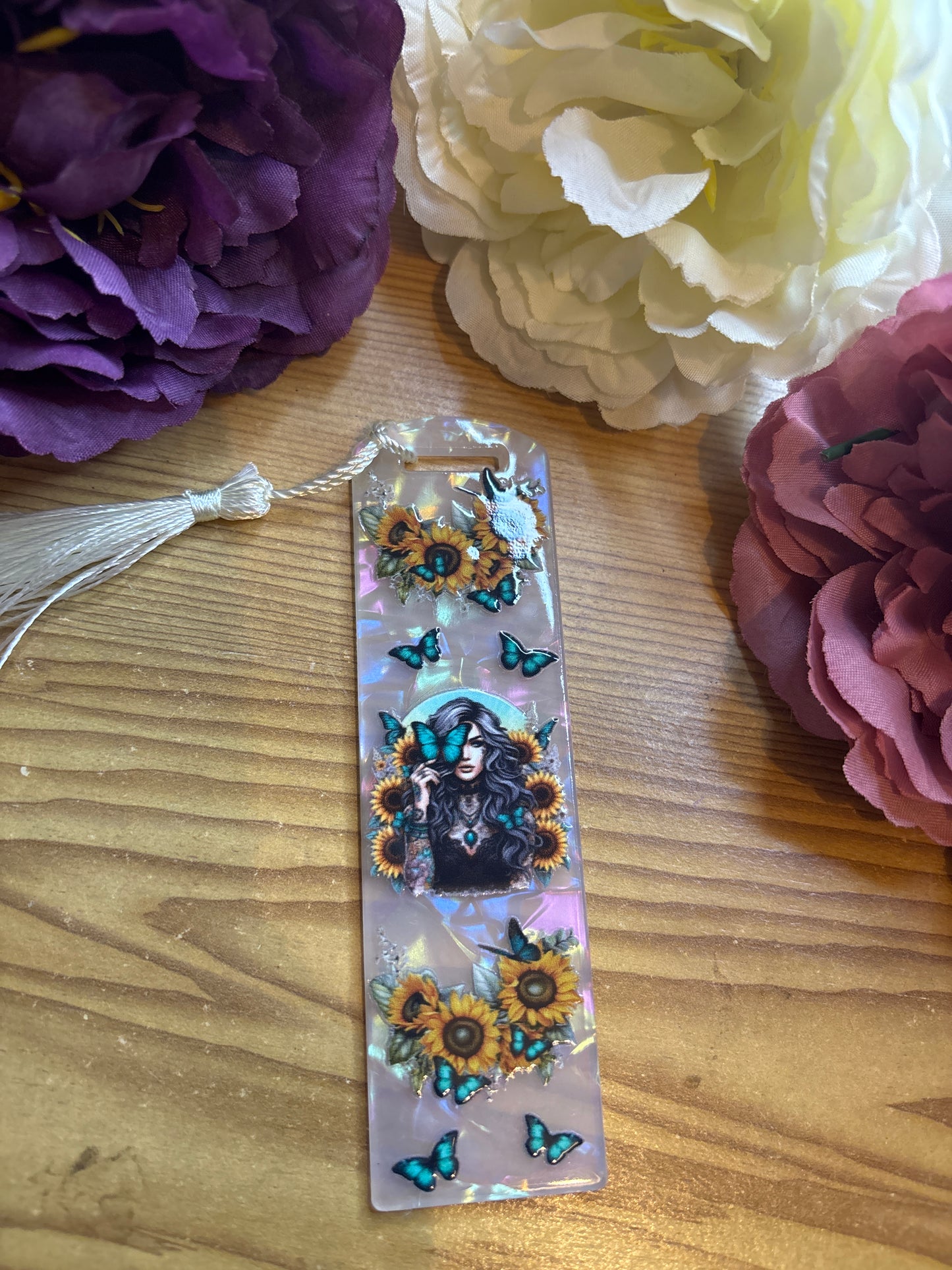 Sunflower tattoo girl bookmark